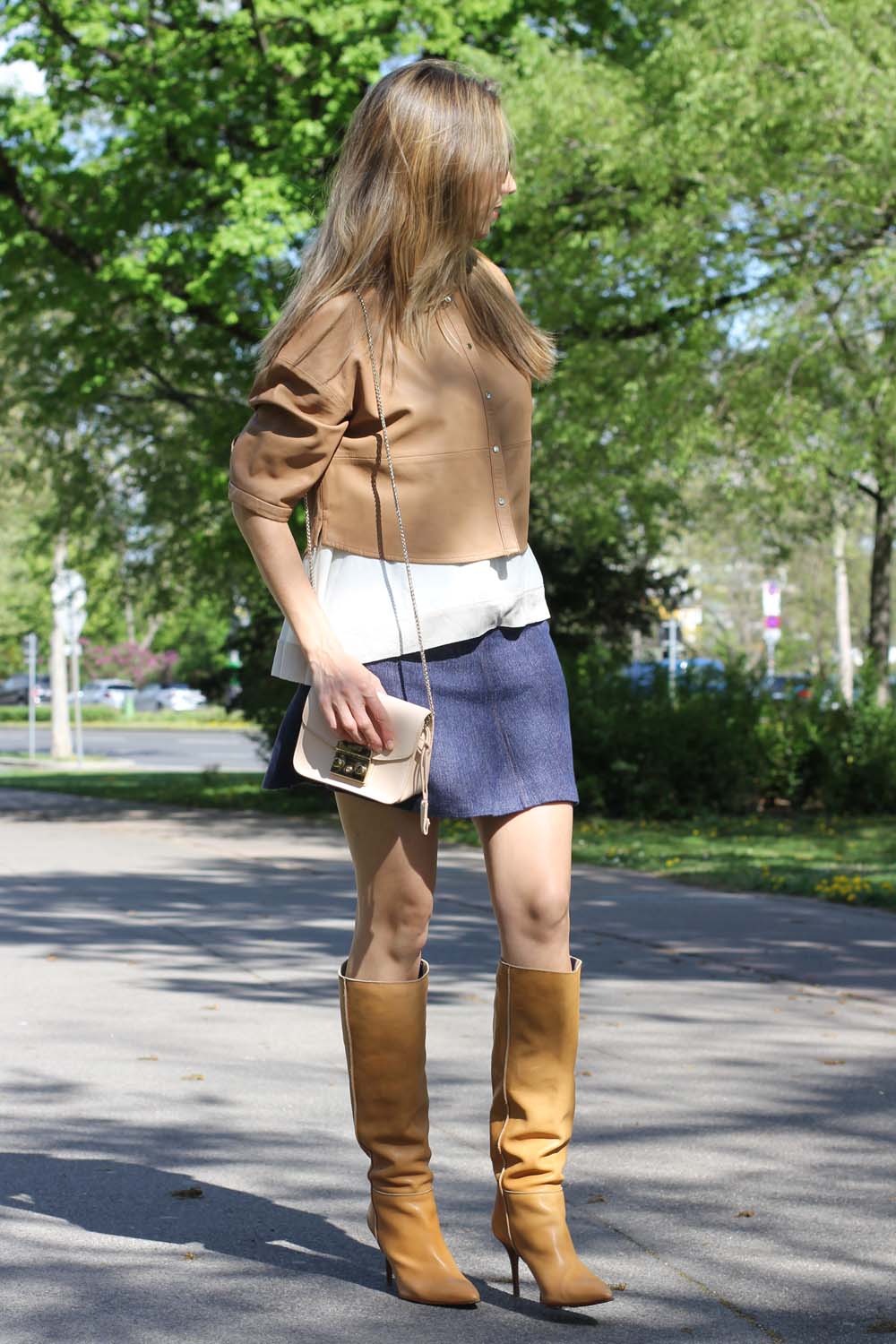 colourcub-fashionblog-onlinemagazine-netzwerke-look-miniskirt