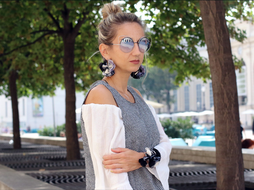 Outfit: Dress over Jeans